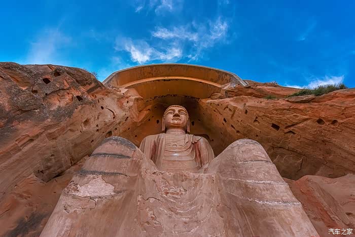 多彩六月须弥山石窟景区