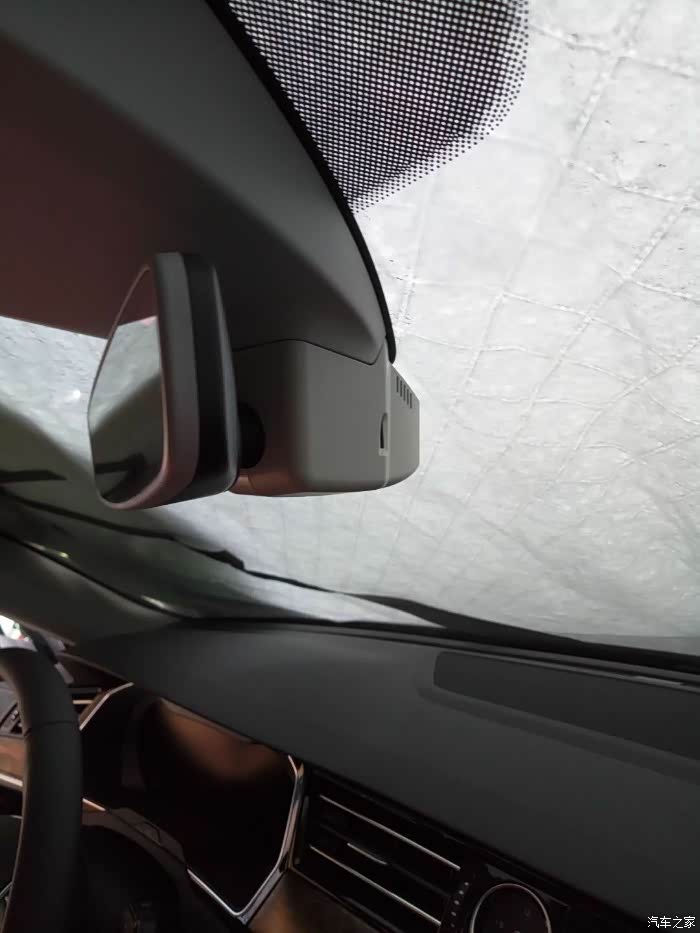 迈腾隐藏式行车记录仪