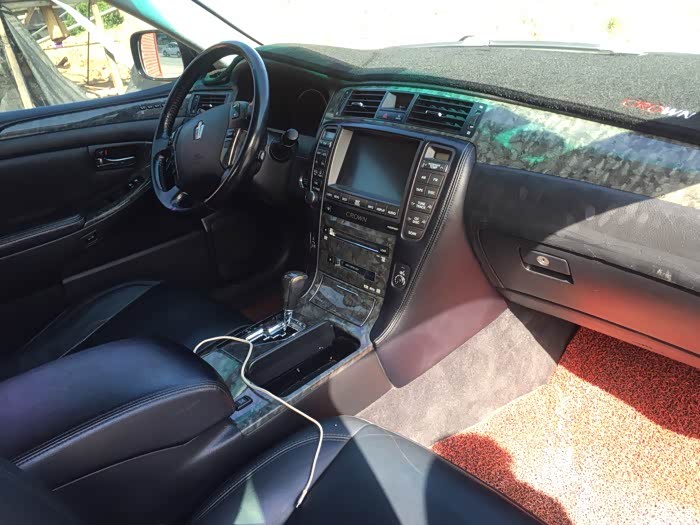 出售12代极品经典黑内皇冠30沙龙版