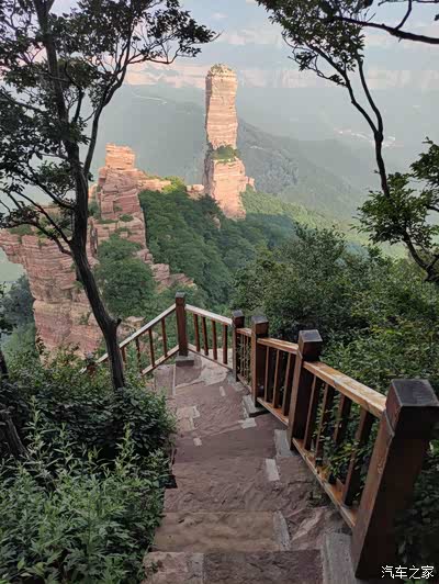 嶂石岩风景区之-----断崖