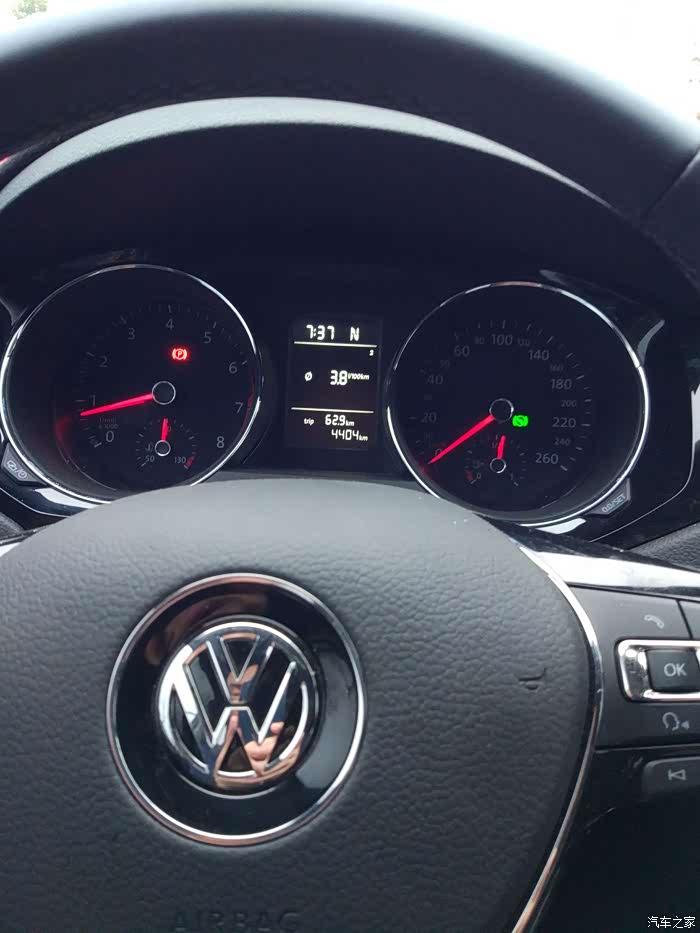 比一比你的车加满油最多显示能跑多少