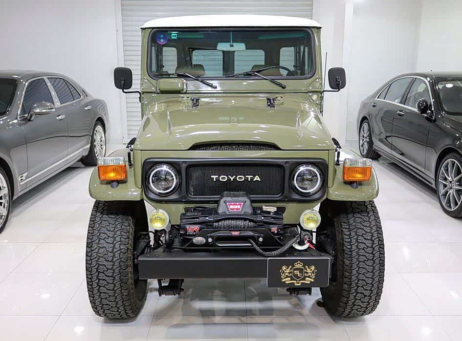 一枚老丰田toyota land cruiser 1984