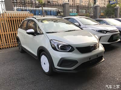 2021款飞度 1.5l cvt潮越max版 碧光翠实车图赏