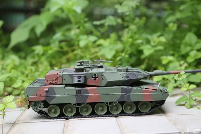 六一快乐豹2a6坦克模型
