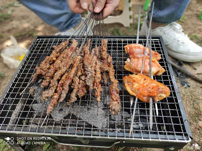 自驾百邻庄园草地帐篷烧烤