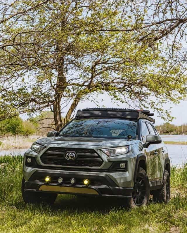 谁说丰田rav4不能硬派越野的改装一下翻山越岭不是事儿