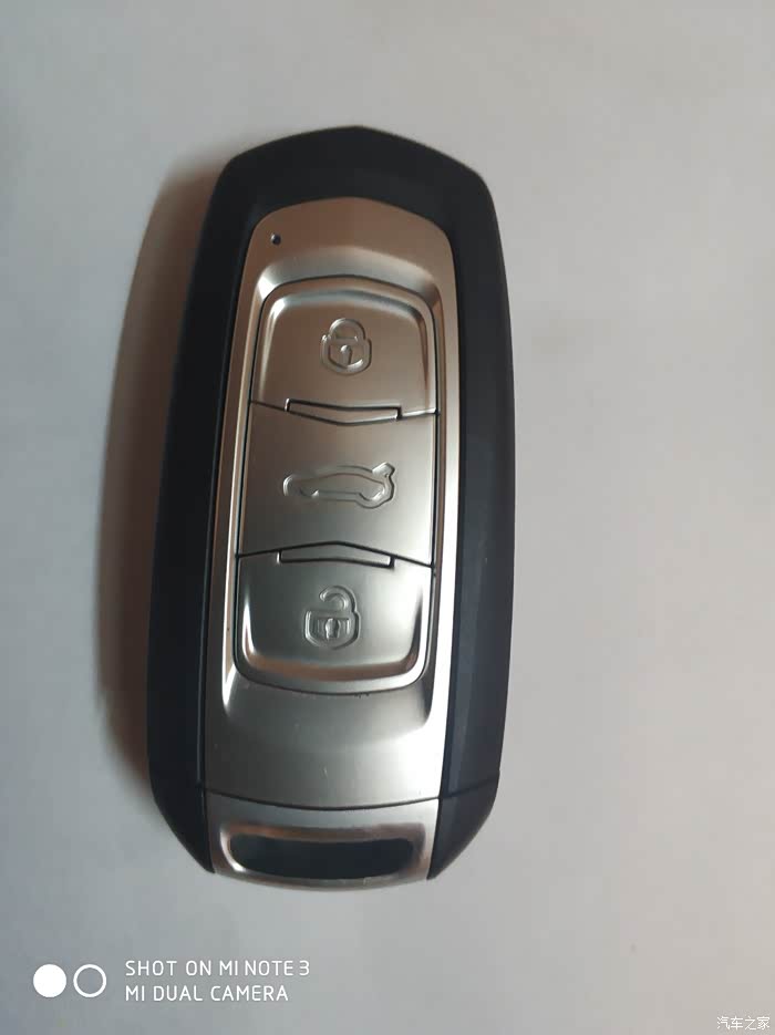 【爱车作业大征集】博越钥匙电池的更换