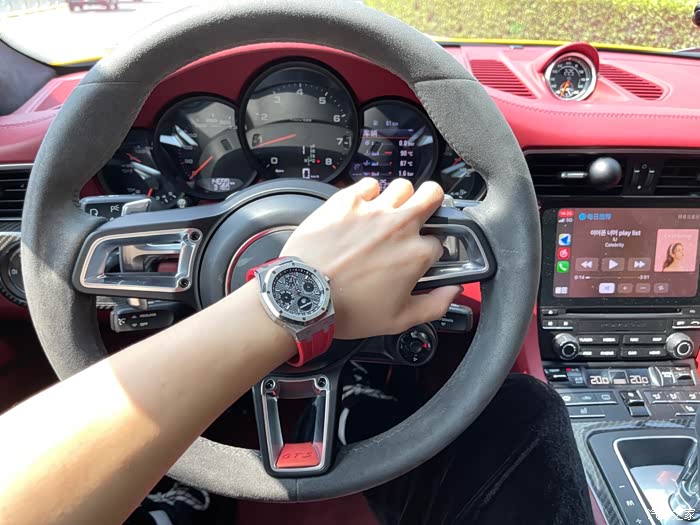 【图】订车等待8个月,992 龙胆蓝提车作业~_保时捷911论坛_汽车之家