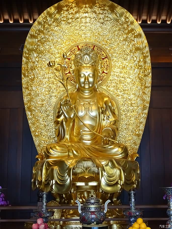 东海名刹闹市净土禅林佳境首游上海玉佛寺