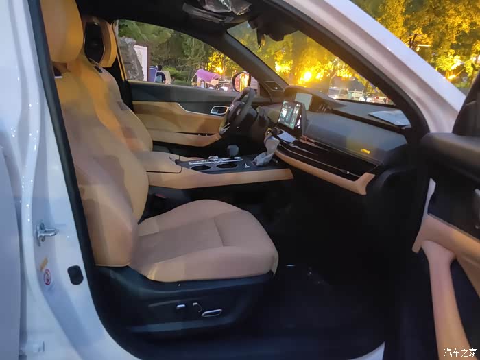 夜游古城 长安出新款unik了