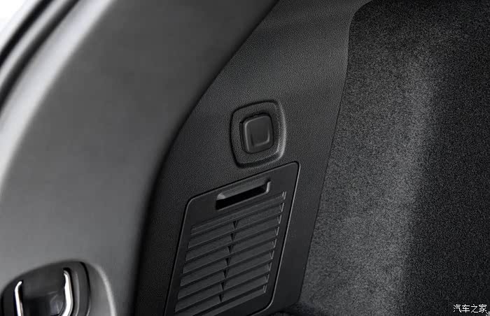 【图】sd卡插哪?_凯迪拉克xt5论坛_汽车之家论坛