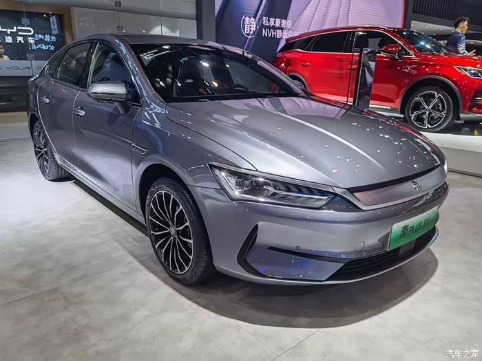 重庆国际车展看秦plusdmi