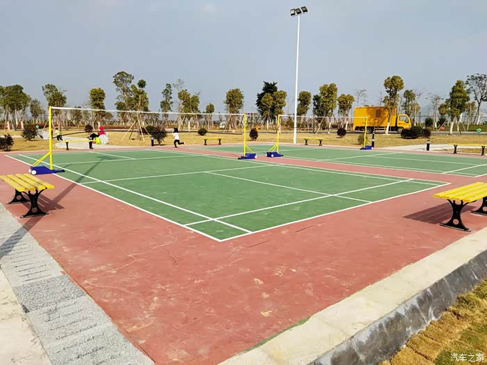 55出行打卡明月体育公园