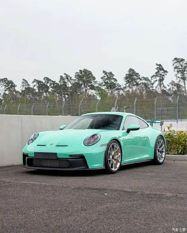 强大的运动气场 保时捷911 gt3 薄荷绿涂装