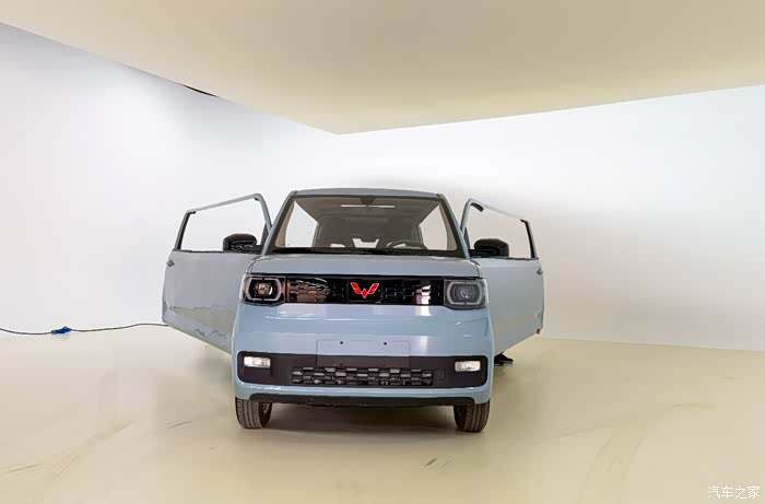 实拍五菱宏光big ev,它真的超过4.6米长!