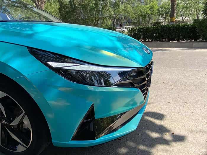 第七代伊兰特的更高颜值的华丽变身车身改色