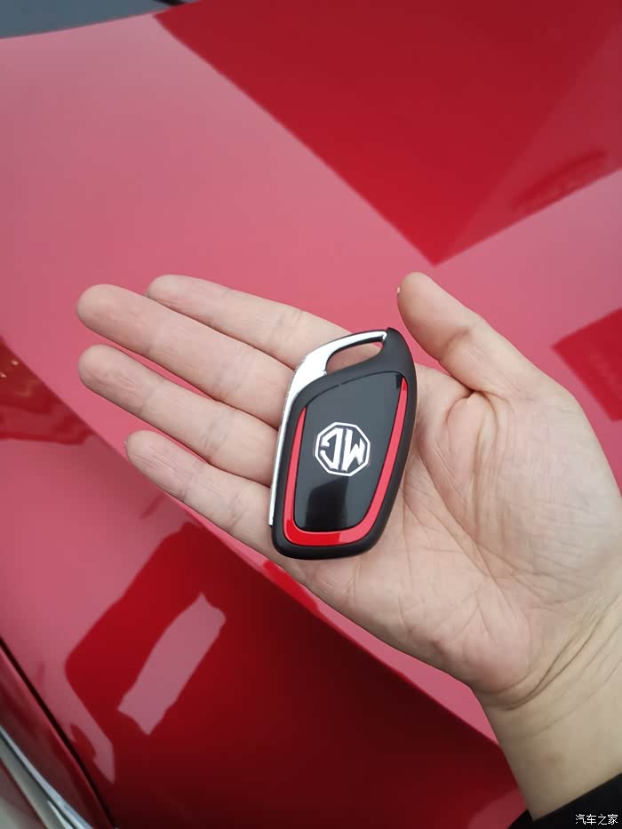 爵好秋色#全新名爵zs首提贺车