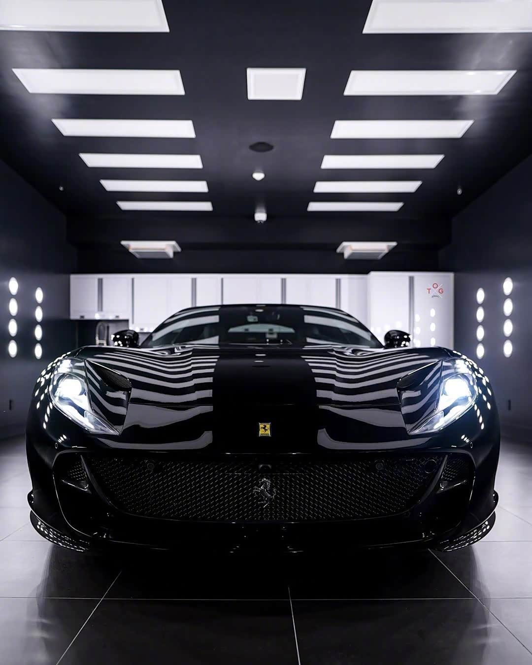 这套法拉利812 超级快拍的太帅了