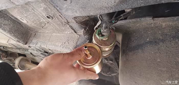 【长安cs55保养】～更换汽油滤芯