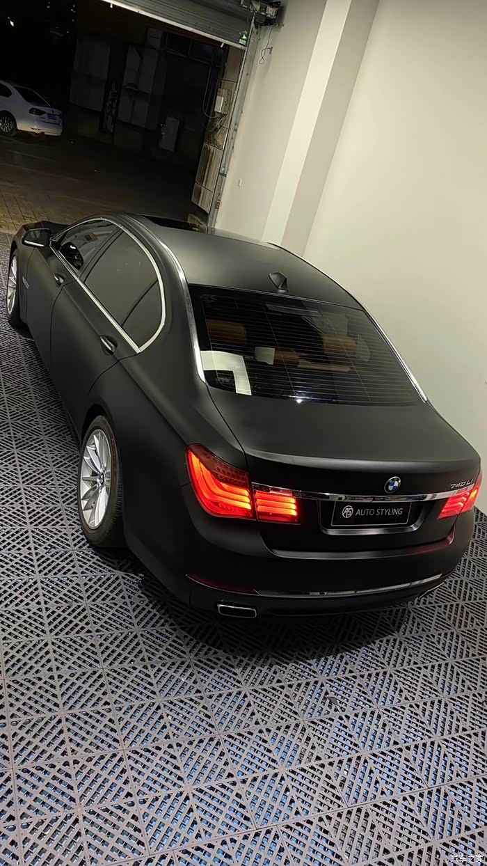 bmw 改色贴膜 磨砂黑