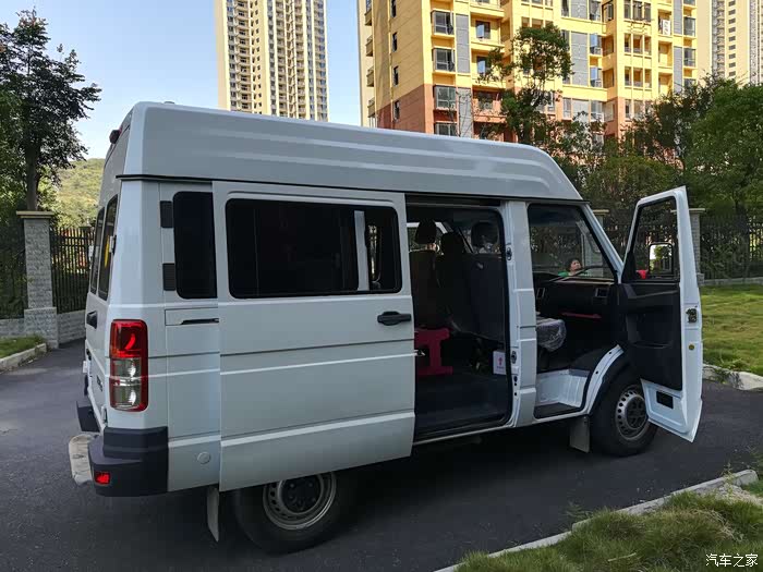 退休六年精挑依维柯得意成就一段祖孙三代床车游海南的佳话