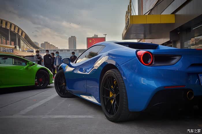 兰博基尼huracanevo法拉利488spider