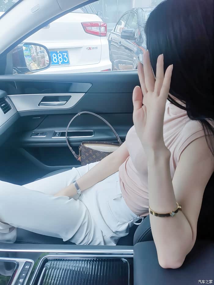 【图】新提的xfl与美腿_捷豹xf/xfl论坛_汽车之家论坛