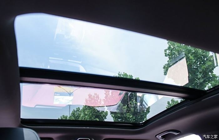吉利全景天窗的车型图片