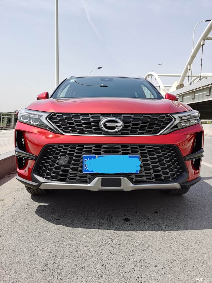 路边的那一抹红试驾传祺gs4溜背运动版