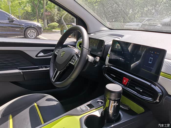 【图】绿牌已上,e10x拉到公园秀个车~~~~_江淮iev论坛_汽车之家论坛