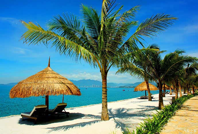 东南亚美景岘港,蓝天碧海之间.