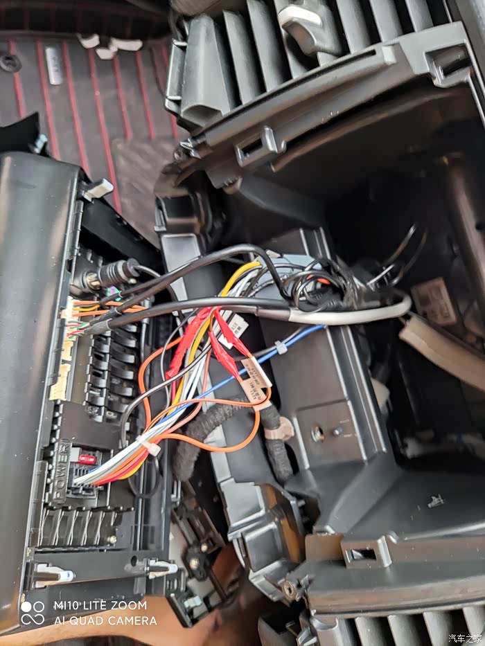 谁有鼎微方案ts7导航屏主机说明书或者发定义图