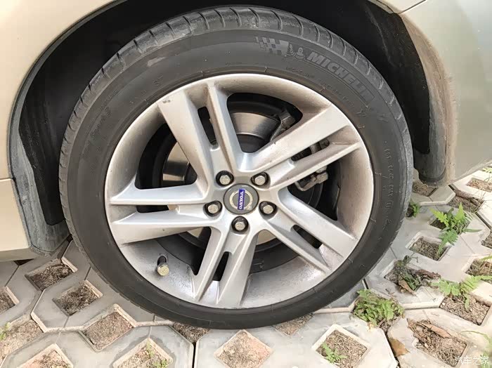 2015款s60l的轮毂有人出售吗?