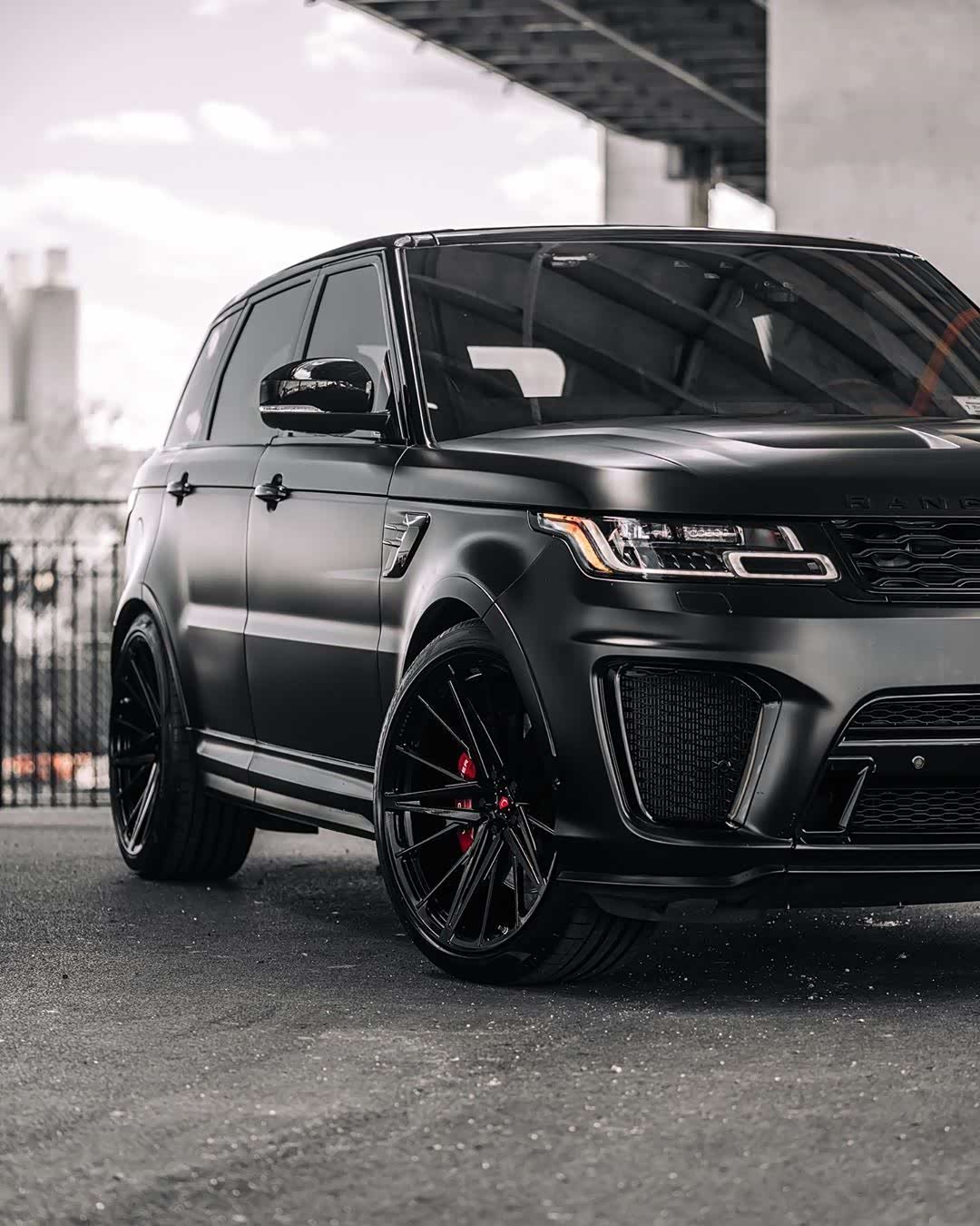 路虎揽胜运动 改装案例,这台气场不比x5 m差