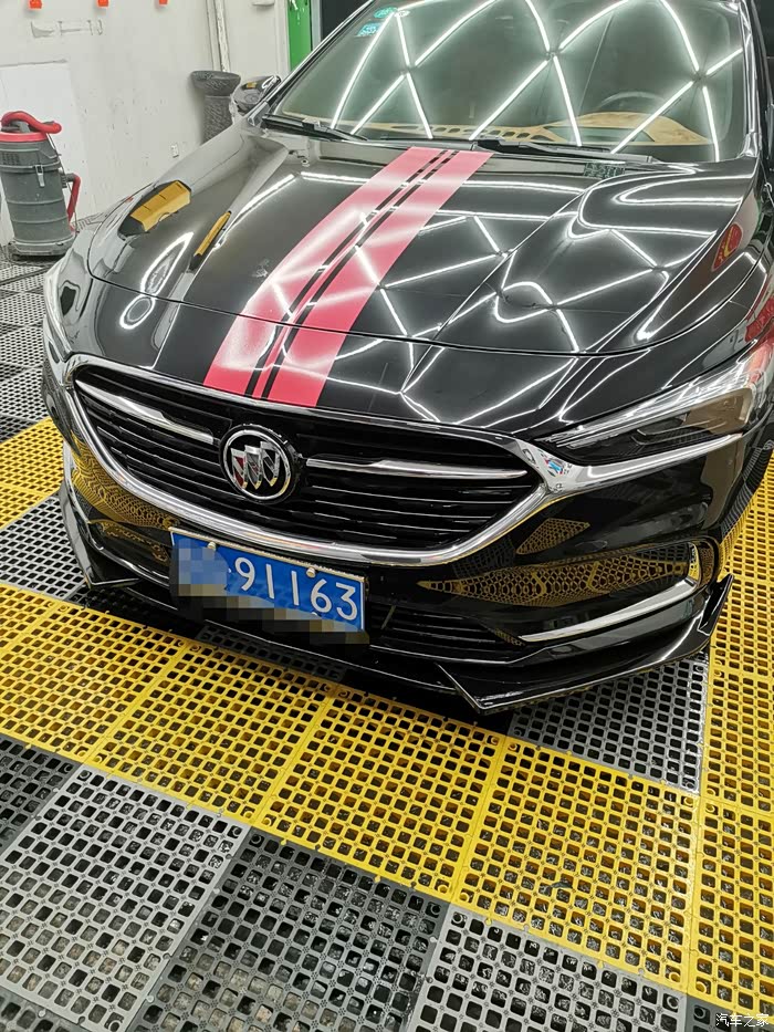 继续放毒,天气太热,不贴膜不行了,本来想贴公司的酷思迪特种膜,奈何