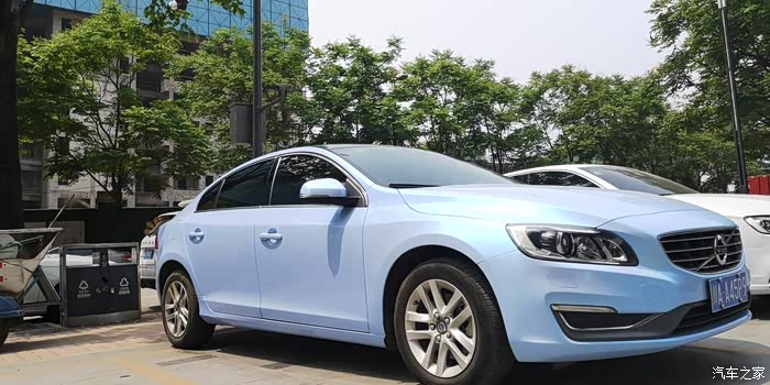 沃尔沃s60l糖果双色灰魅蓝