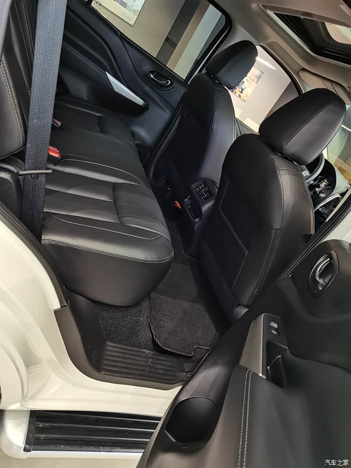 【图】米5软妹子挑战硬派越野_途达论坛_汽车之家论坛