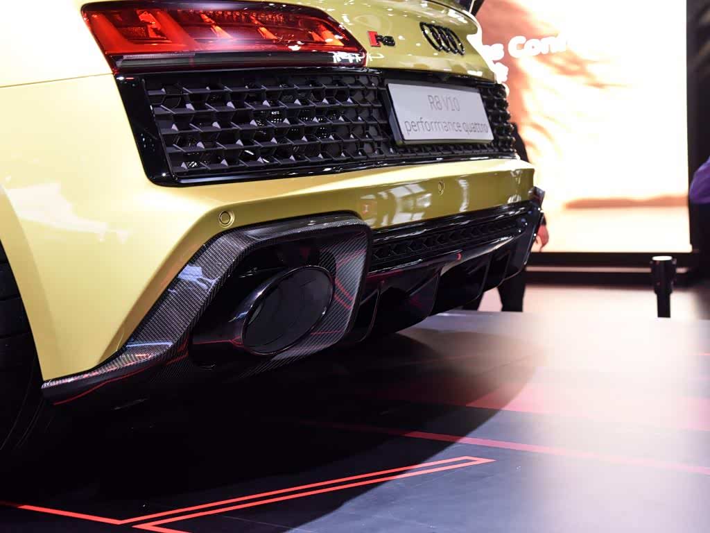 56 | 回复: 0 奥迪e-tron gt论坛 新款r8采用六边形大嘴式前进气格栅