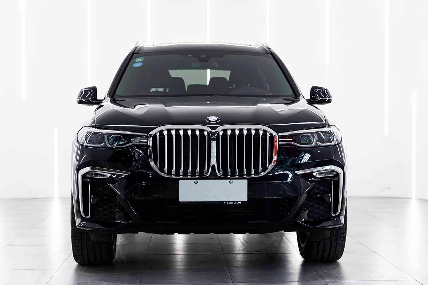 宝马全新的越野车更加凶悍.