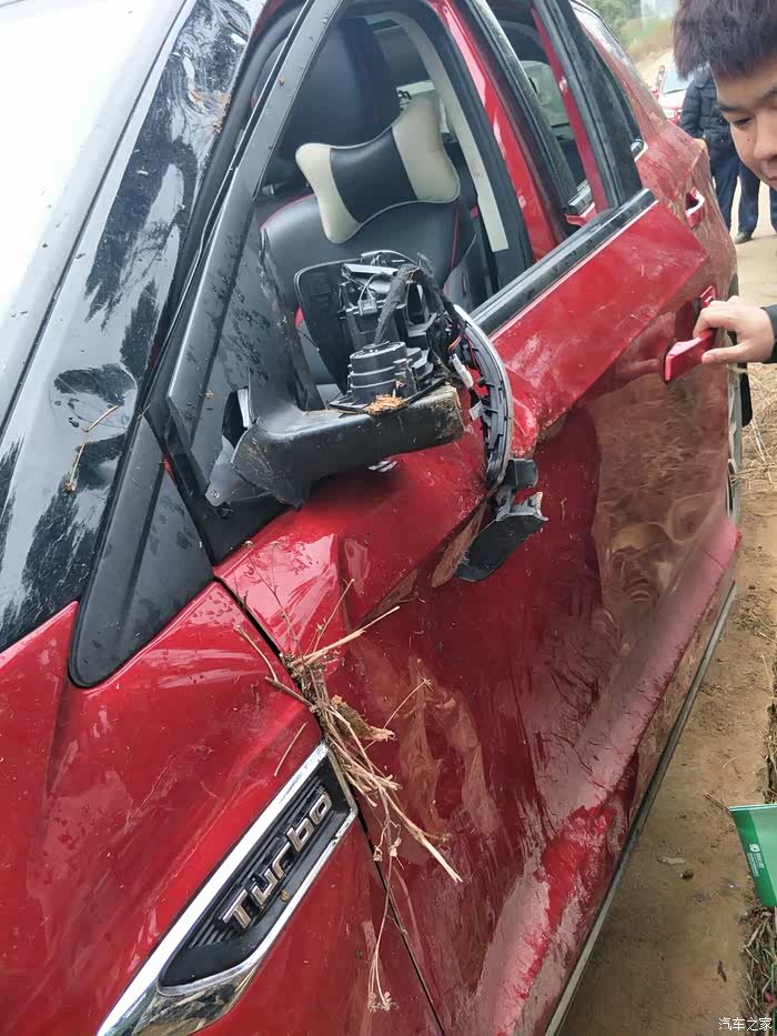 【湖南沁园春长安车友会】车友的55翻车续集~长安汽车质量很好