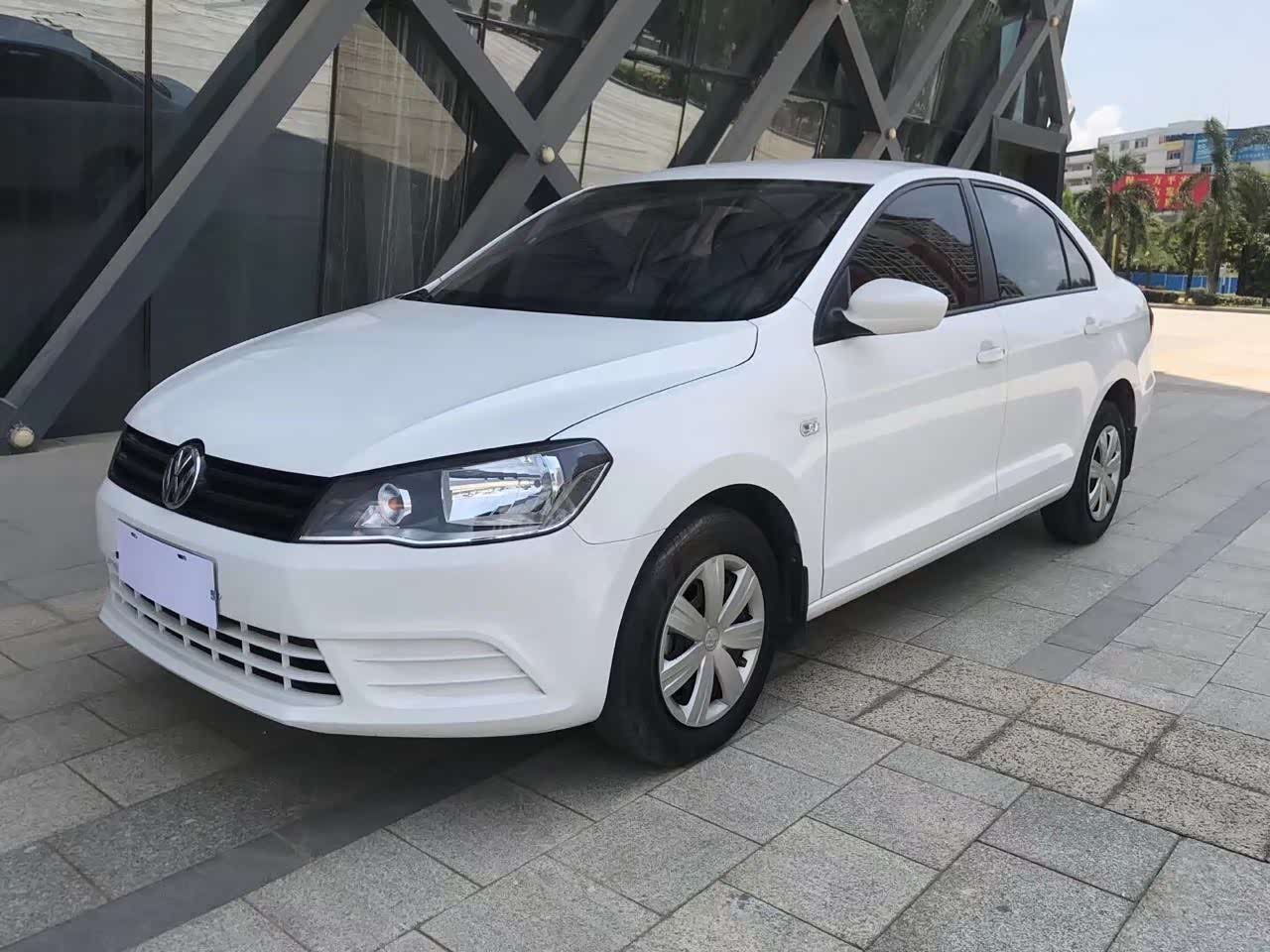 大众捷达是一款非常不错的入门级紧凑车型,新手买来练手很不错.