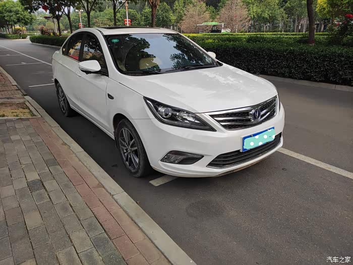 家有爱车,16款新逸动外观靓丽