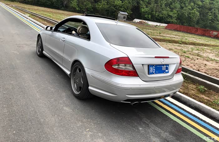 奔驰clk350amg硬顶