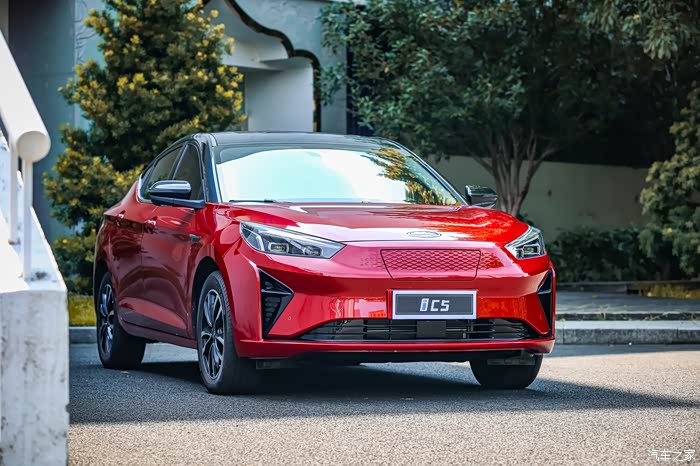 江淮ic5出行版跑网约