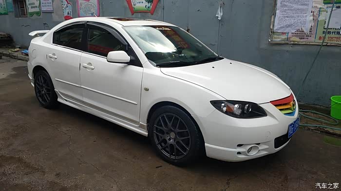 坐标湖北07马自达32.0手动豪华