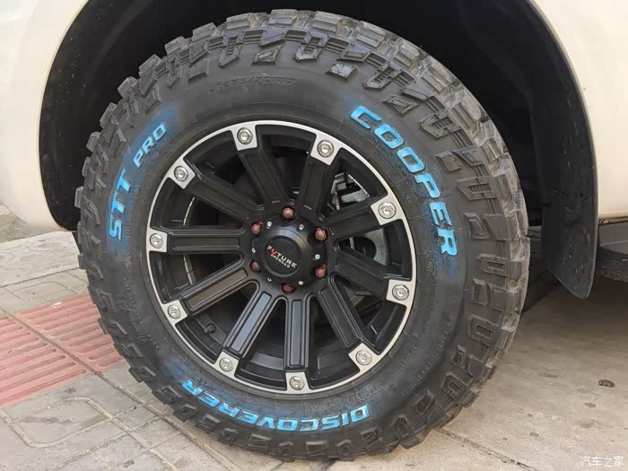 撼路者改轮毂轮胎的兄弟请进学习一下你们的经验