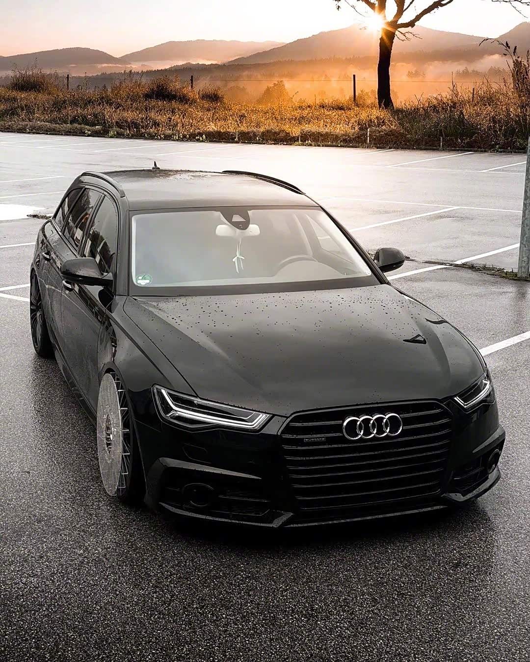 奥迪a6外观大气非常帅气