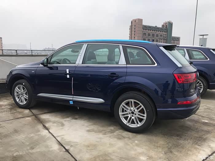 【图】论坛兄弟们有没人见过纳瓦拉蓝q7_奥迪q7论坛_汽车之家论坛