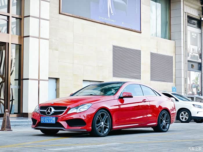 出台16年奔驰e轿跑