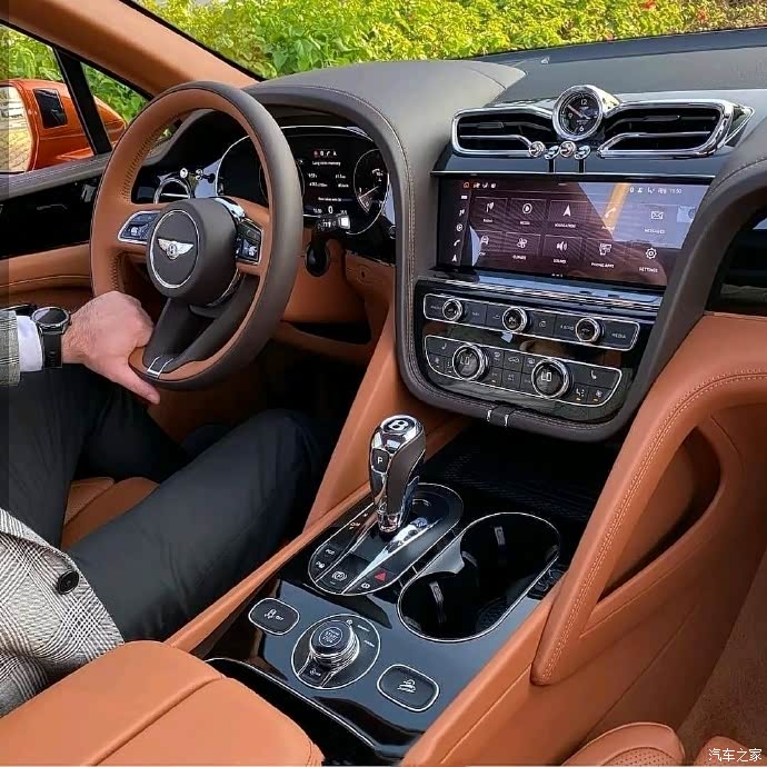 各种各样的豪车的方向盘你喜欢哪个